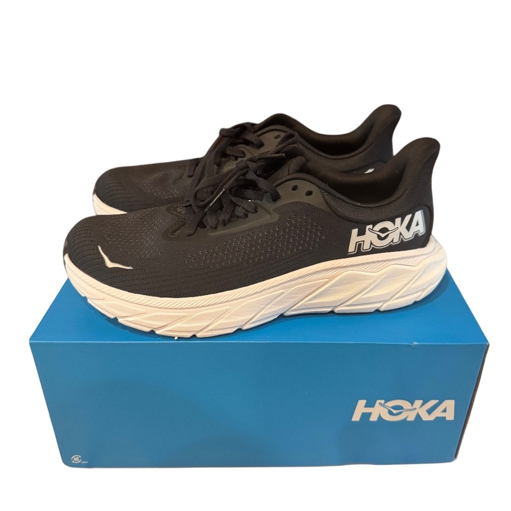 Hoka Arahi 7 sneakers women’s size 8 (NIB)